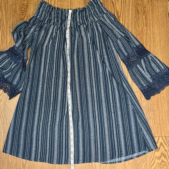 Off the Shoulder Dress - Picture 2 of 7